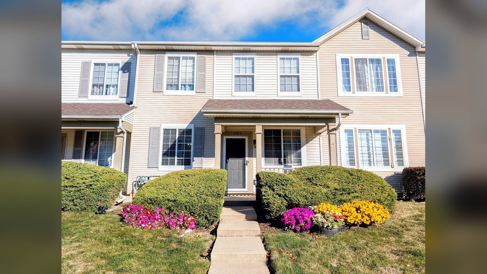 Cover image for the article: Featured Listing, 1511 Azalea Cir Unit 1511, Romeoville, IL 60446