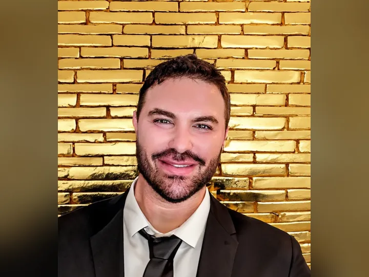 Cover image for the article: Jason Rosenberg: Pioneering Fair Commissions in Real Estate