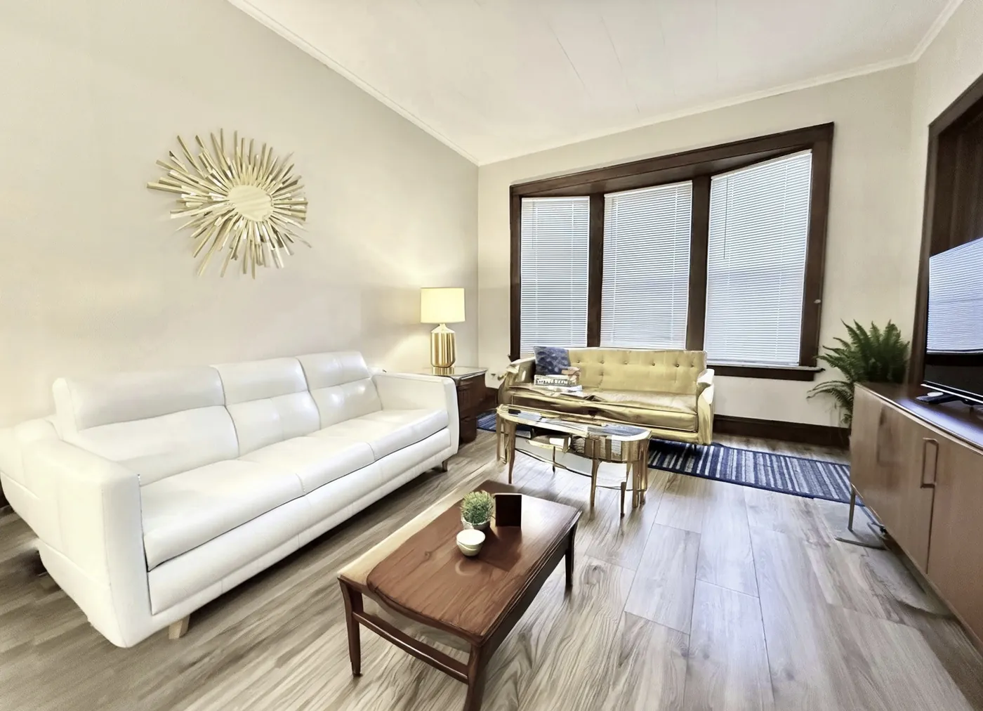 Illustration for: New Listing 1404 W George St , Chicago, IL 60657